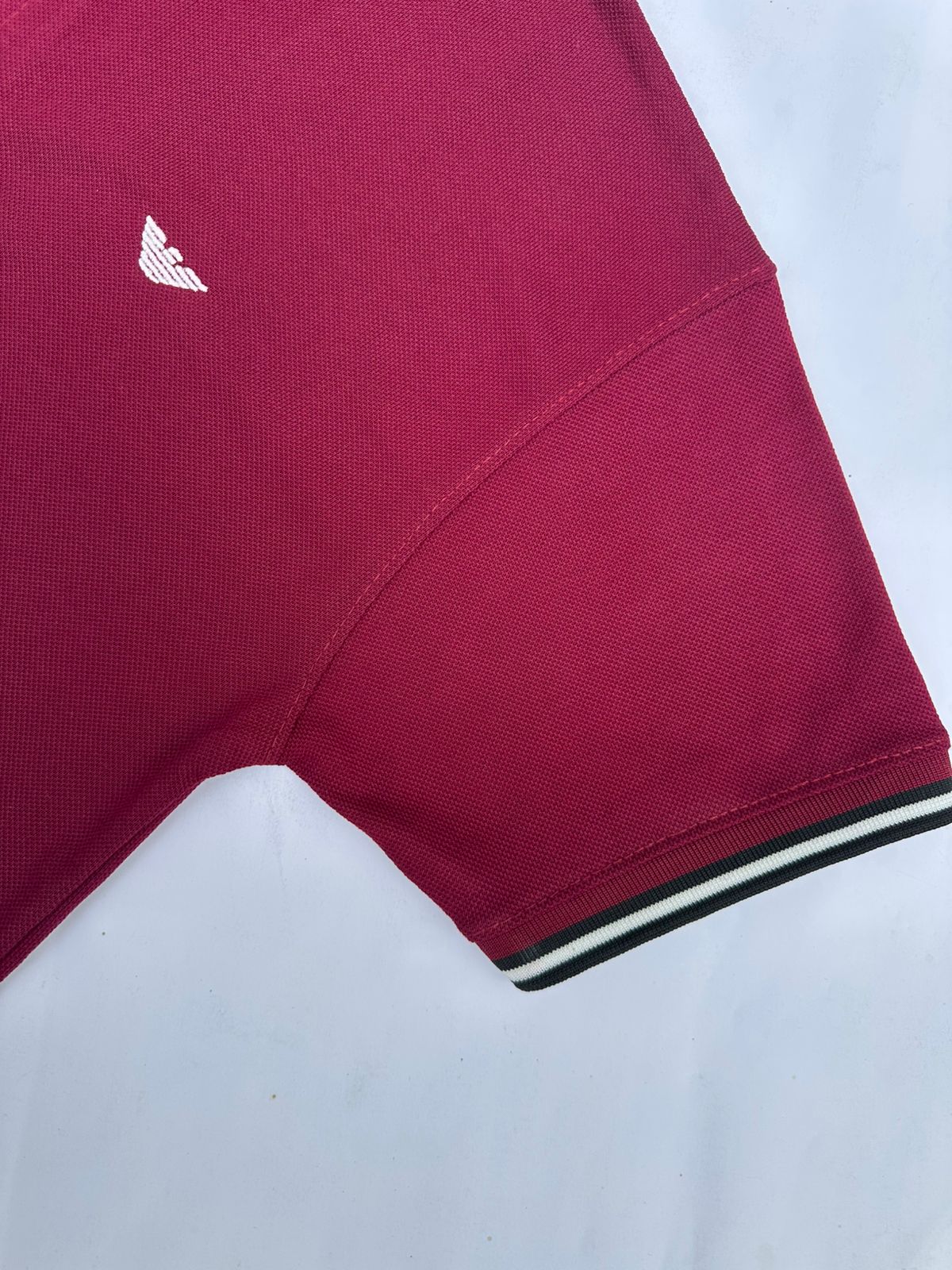 Men’s Maroon Polo Shirt – Cool & Stylish with Contrast Collar